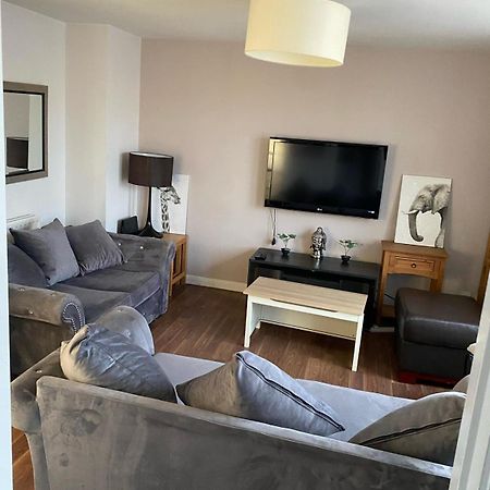 The Granite City - Modern City Centre Apartment Aberdeen Bagian luar foto