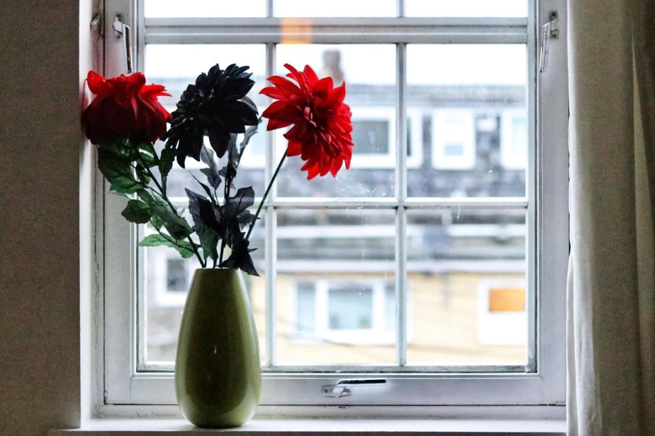The Granite City - Modern City Centre Apartment Aberdeen Bagian luar foto