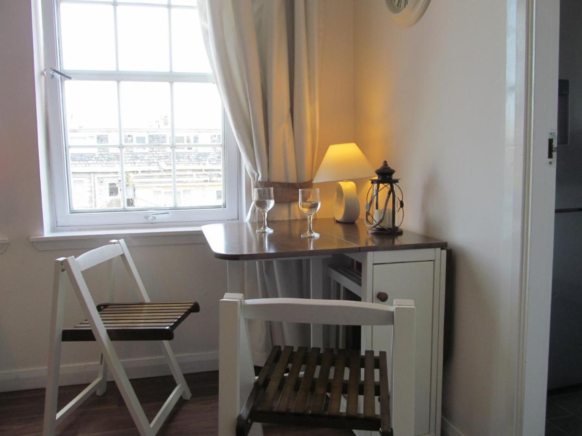 The Granite City - Modern City Centre Apartment Aberdeen Bagian luar foto