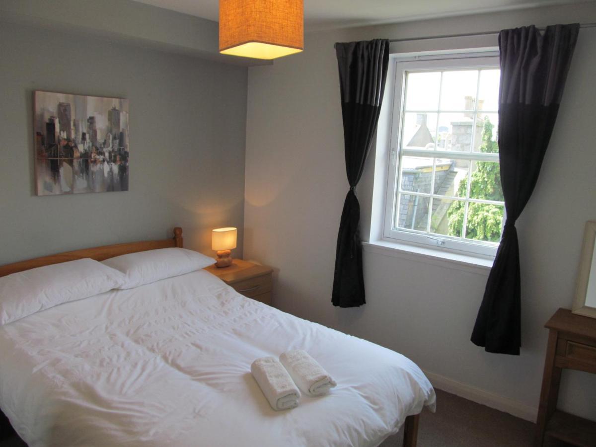The Granite City - Modern City Centre Apartment Aberdeen Bagian luar foto