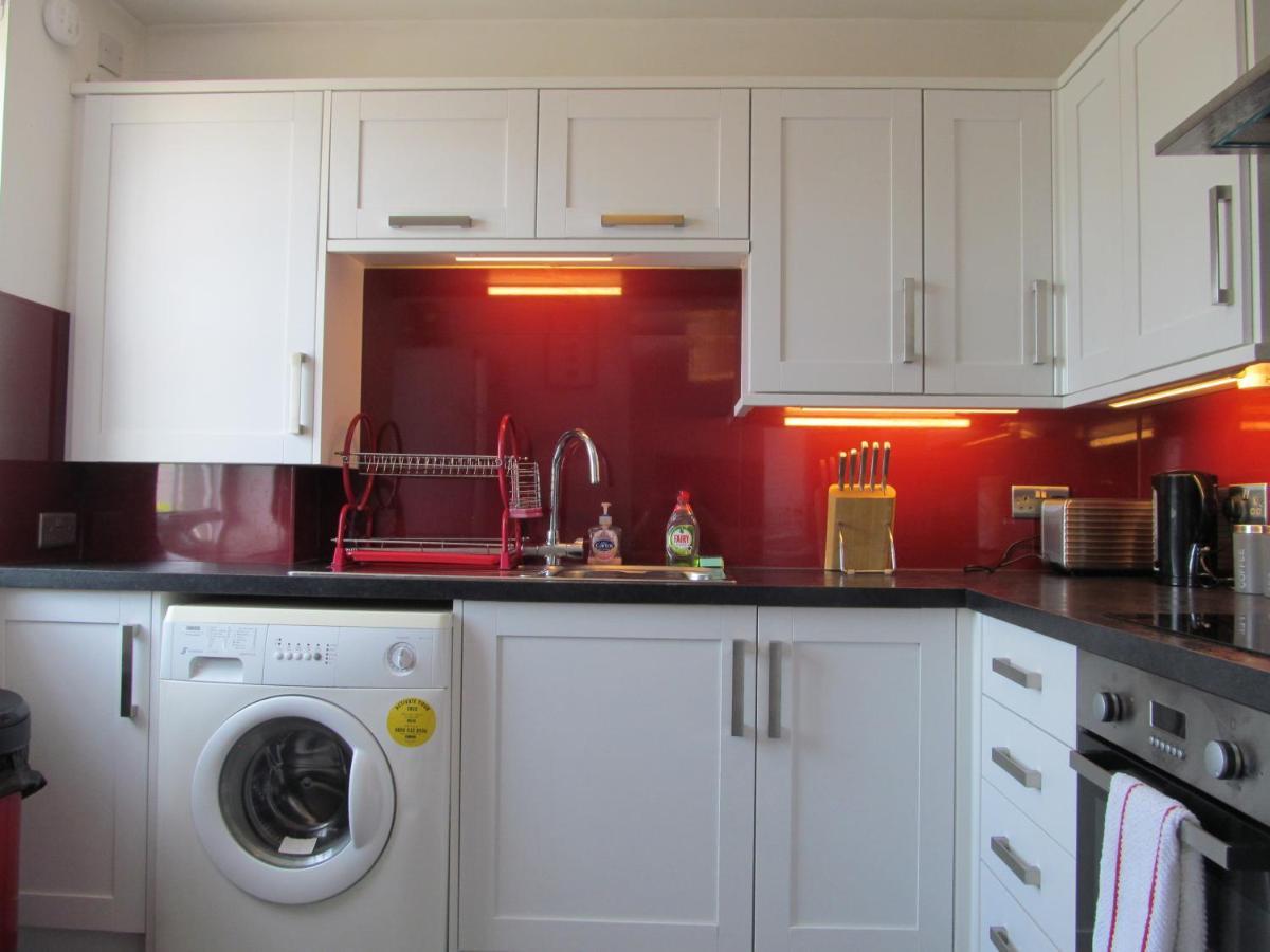 The Granite City - Modern City Centre Apartment Aberdeen Bagian luar foto